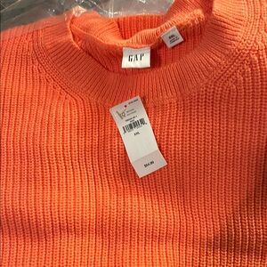 GAP women’s Orange Sweater